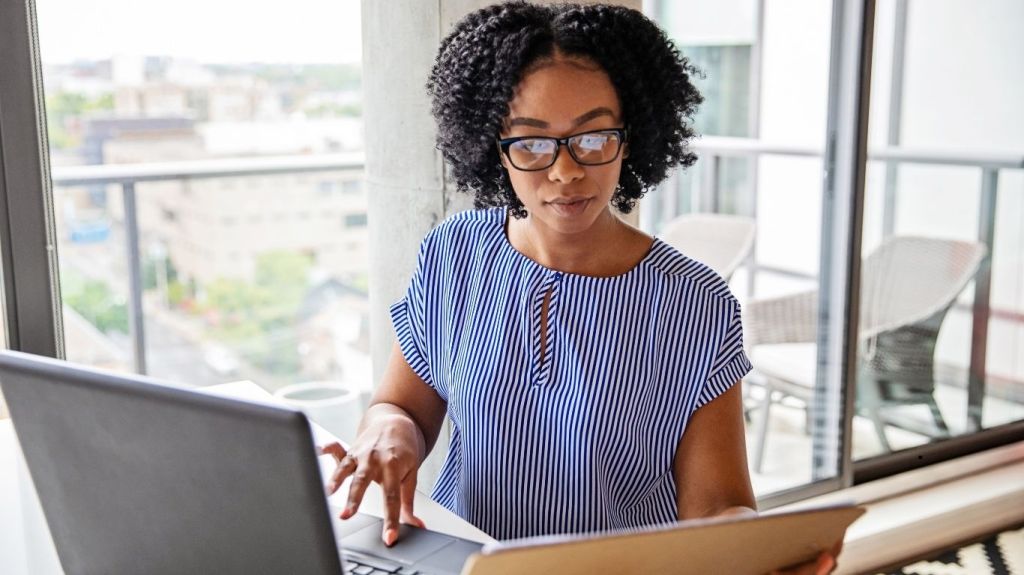 woman working on her laptop